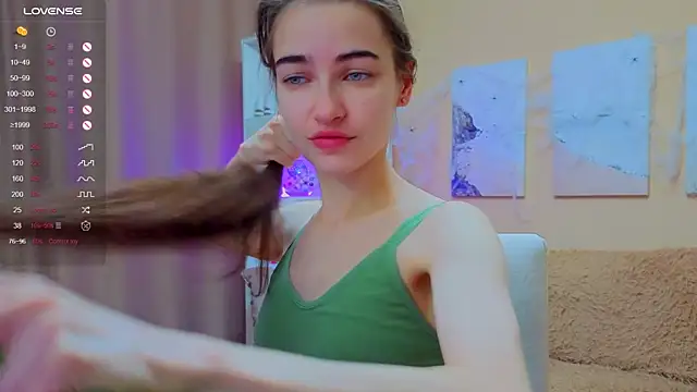 Snapshot of AstoriyaNight chatting on 11-06-25, 04:57 AstoriyaNight online show from 11-06-25, 04:57