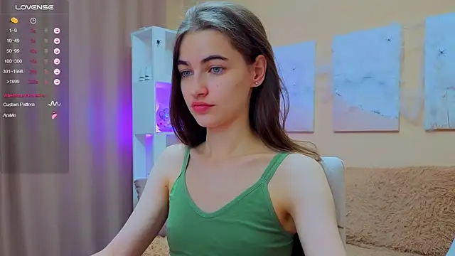 Snapshot of AstoriyaNight chatting on 11-09-25, 04:11 AstoriyaNight online show from 11-09-25, 04:11