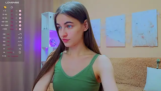 Snapshot of AstoriyaNight chatting on 11-14-25, 10:03 AstoriyaNight online show from 11-14-25, 10:03