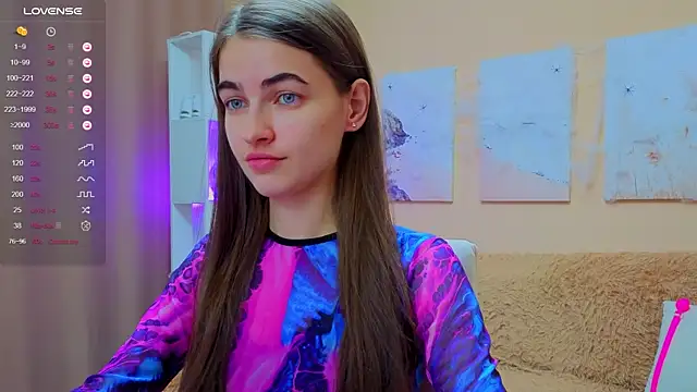 Snapshot of AstoriyaNight chatting on 11-15-25, 09:06 AstoriyaNight online show from 11-15-25, 09:06