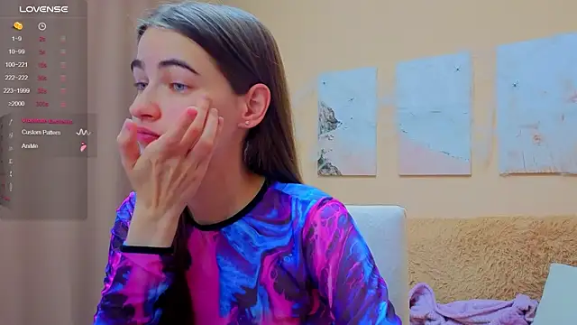 Snapshot of AstoriyaNight chatting on 11-16-25, 07:58 AstoriyaNight online show from 11-16-25, 07:58