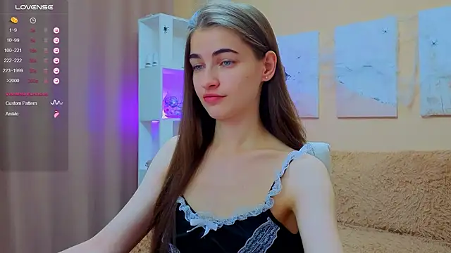 Snapshot of AstoriyaNight chatting on 11-20-25, 10:04 AstoriyaNight online show from 11-20-25, 10:04