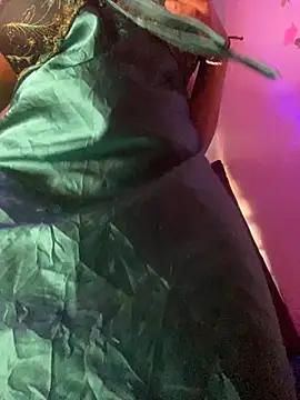 Cherrytowild online show from 11-11-25, 09:42