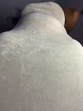 Cherrytowild online show from 01-08-26, 04:37