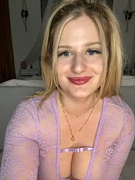 Busty-Ellie online show from 03-09-25, 05:06