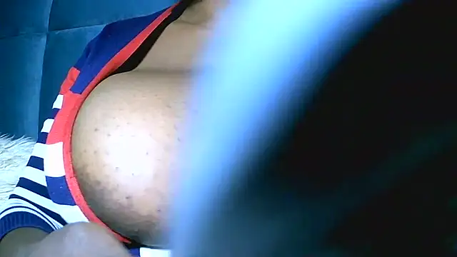 Bustypillows online show from 12-22-25, 07:11