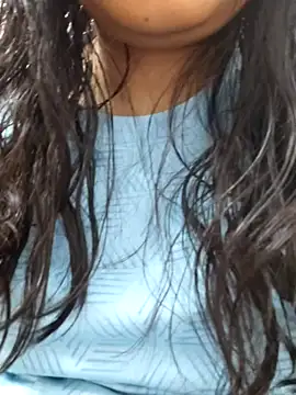 Snapshot of Aaradhya chatting on 12-18-24, 04:31 Aaradhya online show from 12-18-24, 04:31