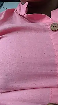 Snapshot of Aaradhya chatting on 12-25-24, 04:01 Aaradhya online show from 12-25-24, 04:01