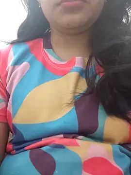 Snapshot of Aaradhya chatting on 03-07-25, 12:58 Aaradhya online show from 03-07-25, 12:58