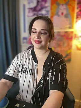 Snapshot of HoneySweetBee chatting on 03-01-26, 03:58 HoneySweetBee online show from 03-01-26, 03:58