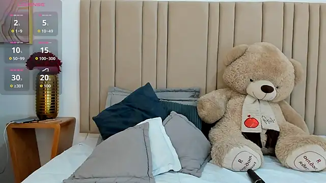 Snapshot of izadii chatting on 10-24-25, 06:59 izadii online show from 10-24-25, 06:59