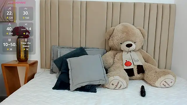 Snapshot of izadii chatting on 10-30-25, 07:03 izadii online show from 10-30-25, 07:03