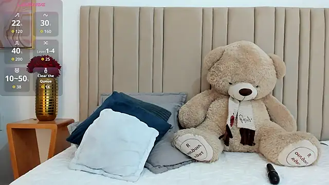 Snapshot of izadii chatting on 11-03-25, 06:42 izadii online show from 11-03-25, 06:42