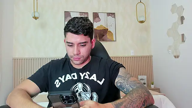 Snapshot of Mike_montoya1 chatting on 10-09-25, 09:57 Mike montoya1 online show from 10-09-25, 09:57