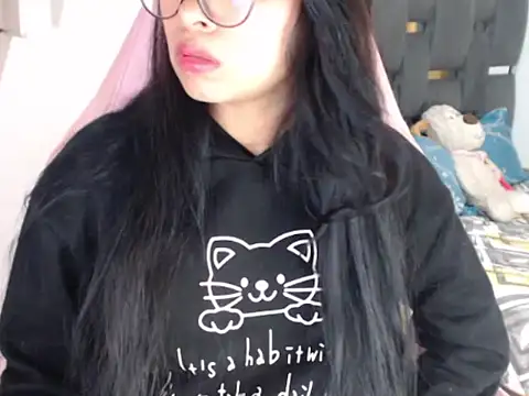 Alizon95 online show from 03-19-26, 07:40