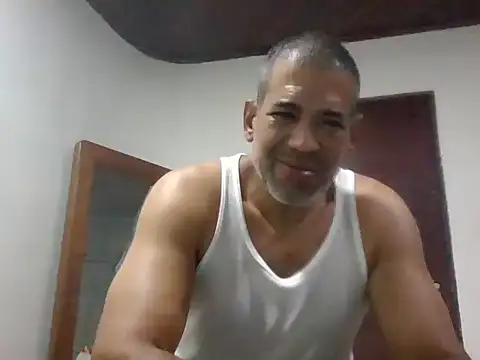 Snapshot of jackbigcock11 chatting on 11-30-25, 05:55 jackbigcock11 online show from 11-30-25, 05:55