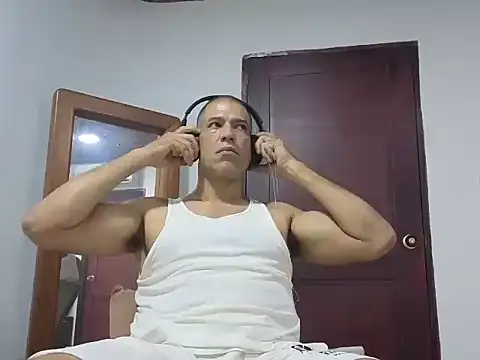 Snapshot of jackbigcock11 chatting on 03-14-26, 03:56 jackbigcock11 online show from 03-14-26, 03:56