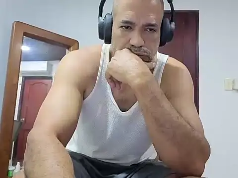 Snapshot of jackbigcock11 chatting on 03-28-26, 12:38 jackbigcock11 online show from 03-28-26, 12:38