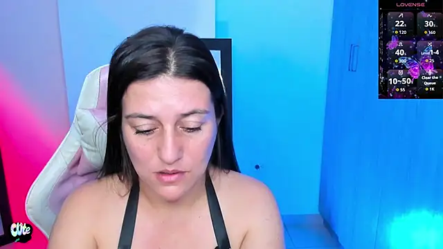 Saskyaa online show from 11-12-25, 03:29