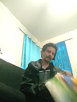 Snapshot of LongDickZee562 chatting on 12-23-24, 03:01 LongDickZee562 online show from 12-23-24, 03:01