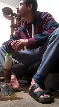 Snapshot of LongDickZee562 chatting on 03-05-25, 05:07 LongDickZee562 online show from 03-05-25, 05:07