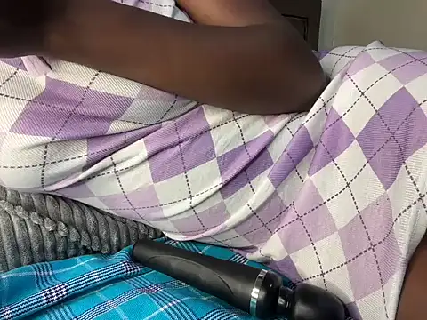 Snapshot of savage_coochie chatting on 03-11-26, 02:39 savage coochie online show from 03-11-26, 02:39