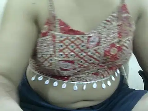Naughty-Jiya online show from 10-04-25, 03:54