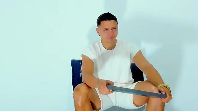 Snapshot of MITCHELL_BURNS chatting on 12-25-24, 12:59 MITCHELL BURNS online show from 12-25-24, 12:59