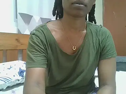 Snapshot of Sweetchoco5 chatting on 10-10-25, 05:01 Sweetchoco5 online show from 10-10-25, 05:01