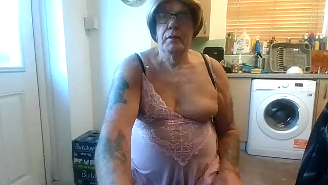 samanthasissieuk online show from 11-02-25, 08:39