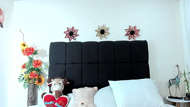 VIOLETMIILLER online show from 02-10-25, 02:05
