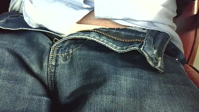 Snapshot of smoothandtiny chatting on 12-04-25, 07:28 smoothandtiny online show from 12-04-25, 07:28