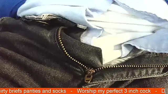 Snapshot of smoothandtiny chatting on 12-19-25, 07:37 smoothandtiny online show from 12-19-25, 07:37