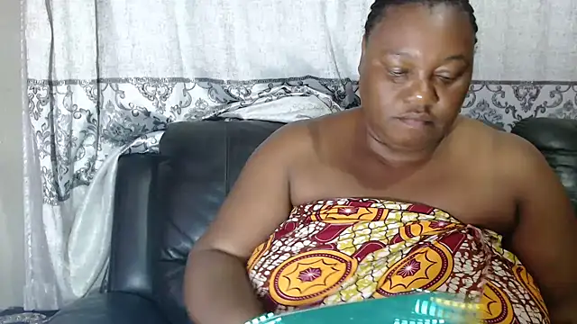 MATUREBUSSTY online show from 02-24-26, 06:28