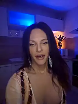 Snapshot of Luna_Kitanna chatting on 12-04-24, 09:13 Luna Kitanna online show from 12-04-24, 09:13