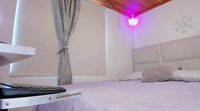 tierra n online show from 12-24-24, 06:28