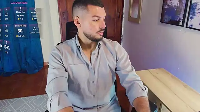 Snapshot of HenryBenso chatting on 10-27-25, 05:06 HenryBenso online show from 10-27-25, 05:06