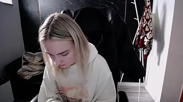 viktoria lovely online show from 11-11-25, 10:26