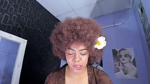 Alika01 online show from 02-06-25, 04:36