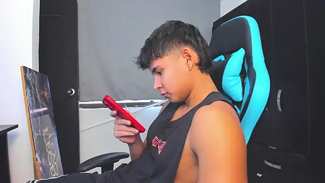 Bray Kevin online show from 11-04-25, 07:46