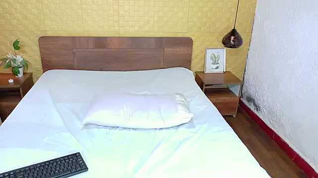 Mrs booty online show from 01-10-25, 06:28