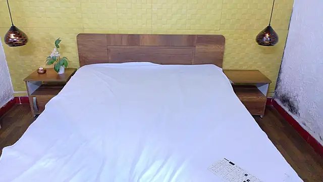 Mrs booty online show from 11-08-25, 01:55