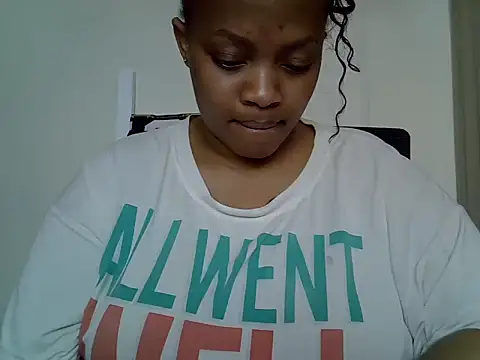 Snapshot of Brown_sexy chatting on 11-19-25, 06:13 Brown sexy online show from 11-19-25, 06:13