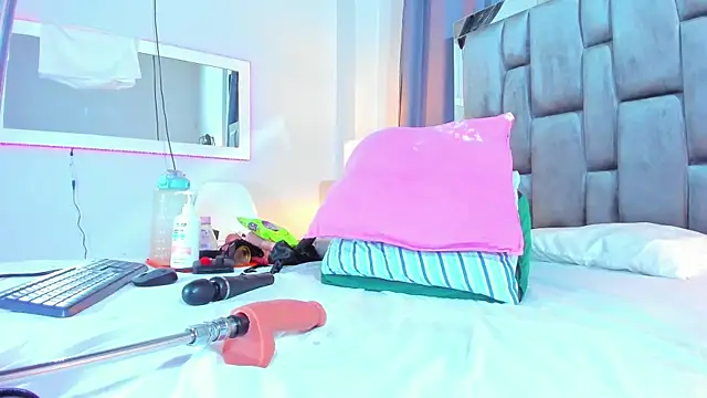 Antonellahorny69 online show from 10-15-25, 07:14