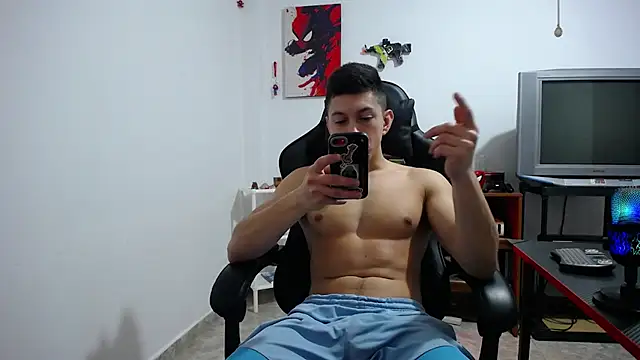 Snapshot of Iam_yourbabyprincess_XD chatting on 11-03-25, 06:25 Iam yourbabyprincess XD online show from 11-03-25, 06:25