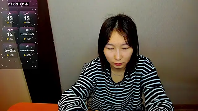 SaraXray online show from 01-13-26, 02:17