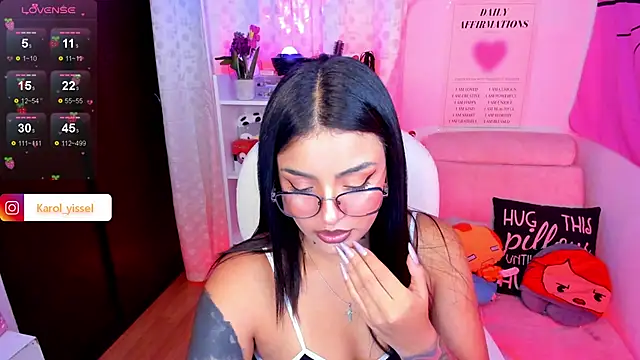 Hinataw33d01 online show from 01-15-25, 04:15