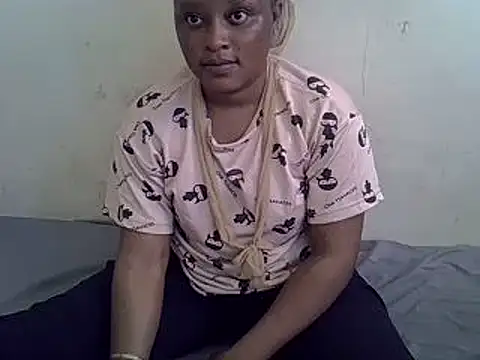 Crystal  Gee online show from 01-18-25, 05:52