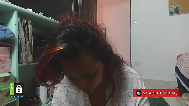 Snapshot of Scarletleon77 chatting on 11-13-25, 03:00 Scarletleon77 online show from 11-13-25, 03:00