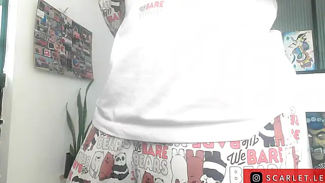 Snapshot of Scarletleon77 chatting on 11-25-25, 01:55 Scarletleon77 online show from 11-25-25, 01:55